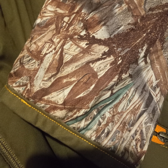 Under Armour Coat - Picture 7 of 14